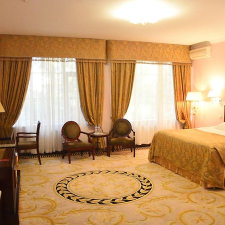 Hotel Royal Florence คีชีเนา ภายนอก รูปภาพ