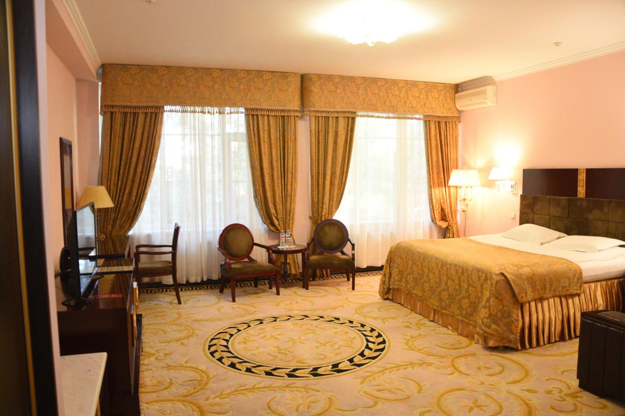 Hotel Royal Florence คีชีเนา ภายนอก รูปภาพ